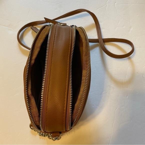 Caramel crossbody purse - Picture 4 of 6